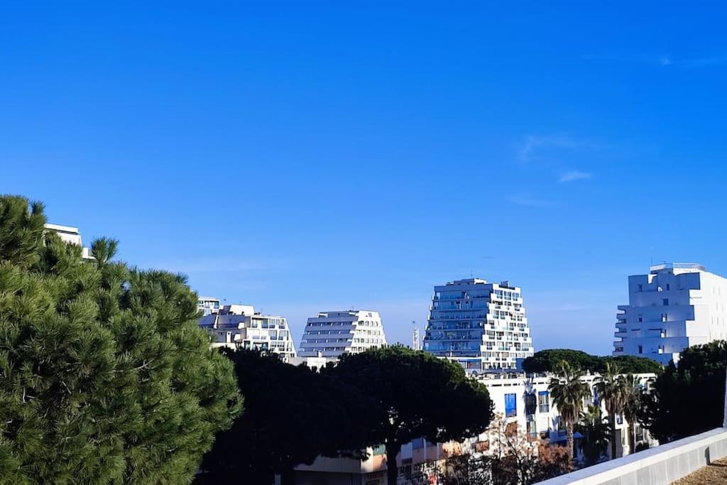 Grand Voile - Hyper Centre, Climatisation, Vue Panoramique Sur L'Architecture De La Grande Motte Apartman Kültér fotó
